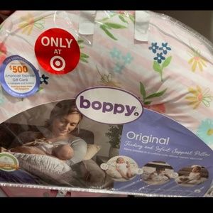Brand new Boppy